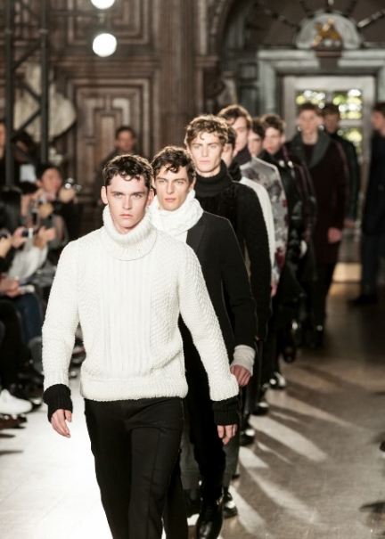 Pringle of Scotland AW15 (Kensington Leverne, courtesy of British Fashion Council) Pringle of Scotland AW15 (Kensington Leverne, courtesy of British Fashion Council)