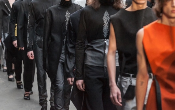 Lee Roach AW15 (Kensington Leverne, courtesy of British Fashion Council) Lee Roach AW15 (Kensington Leverne, courtesy of British Fashion Council)